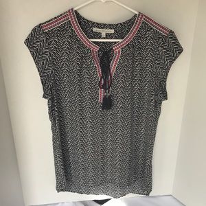 Printed lightweight top